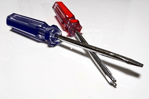 コンセントの工事をDIY