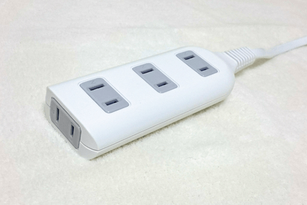 コンセントの差込口が遠い