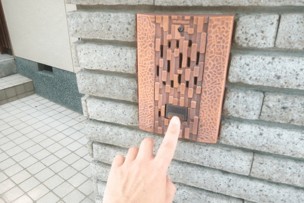 インターホンがつかなくなった、反応が悪い